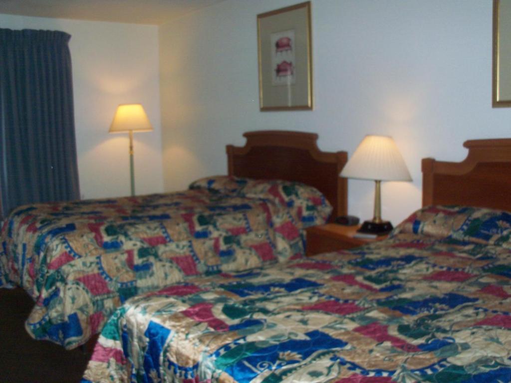 Budget Inn And Suites - Des Moines Habitación foto